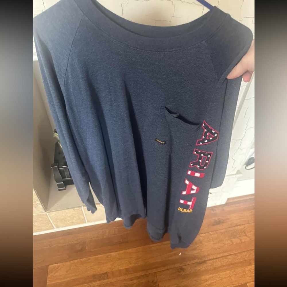 Mens Ariat long sleeve